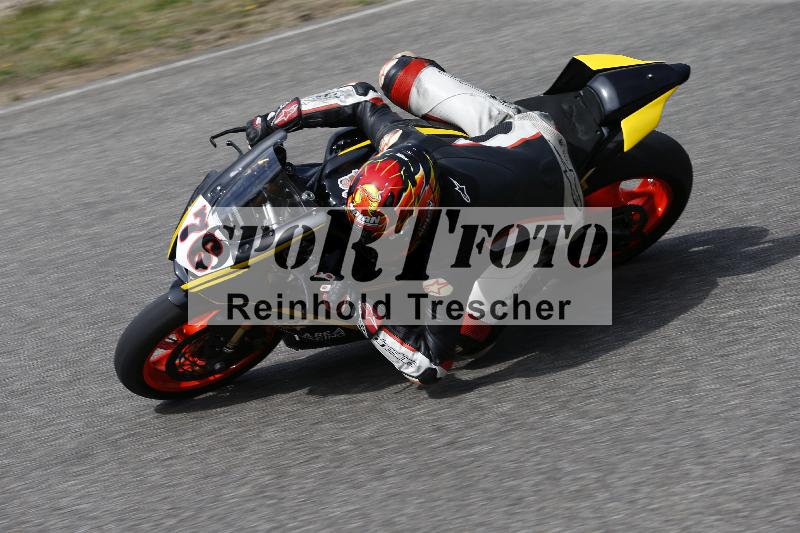 /10 20.04.2026  Pluess Moto Sport ADR/Freies Fahren/76